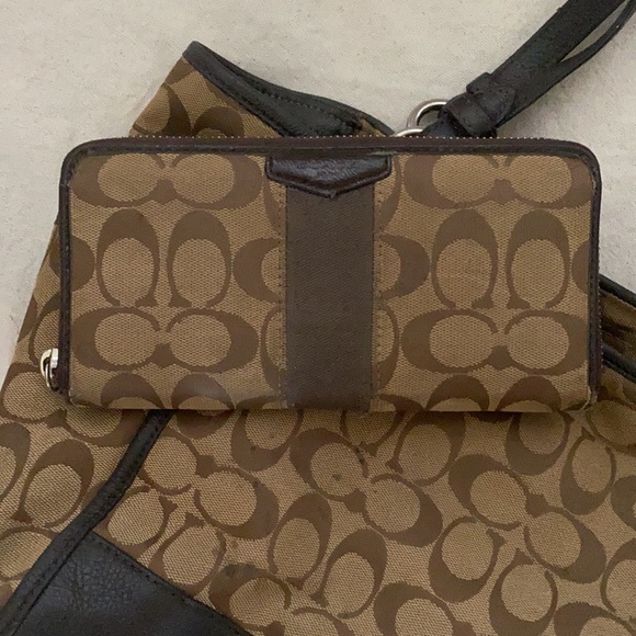 Coach bad and wallet💫 - Picture 2 of 3